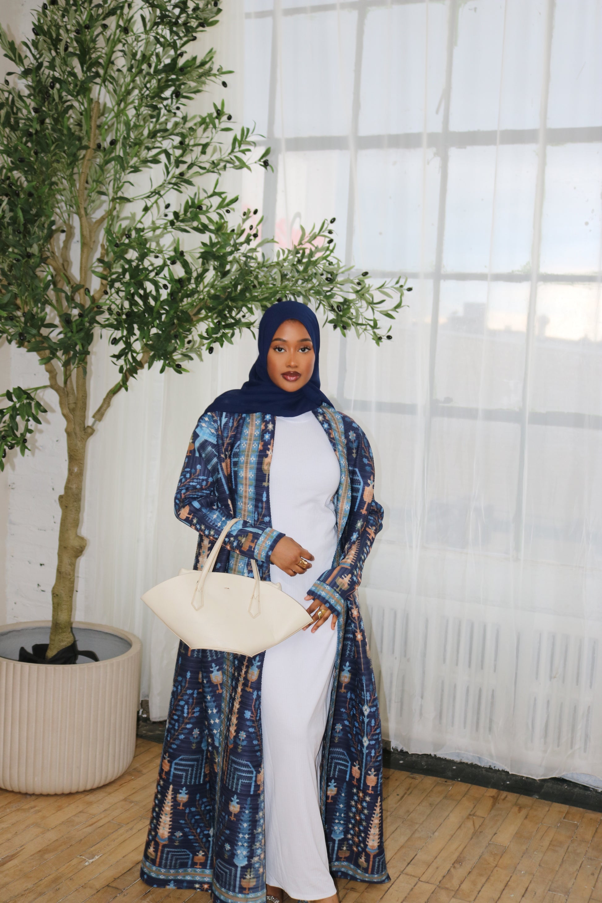 La Luxe Abaya