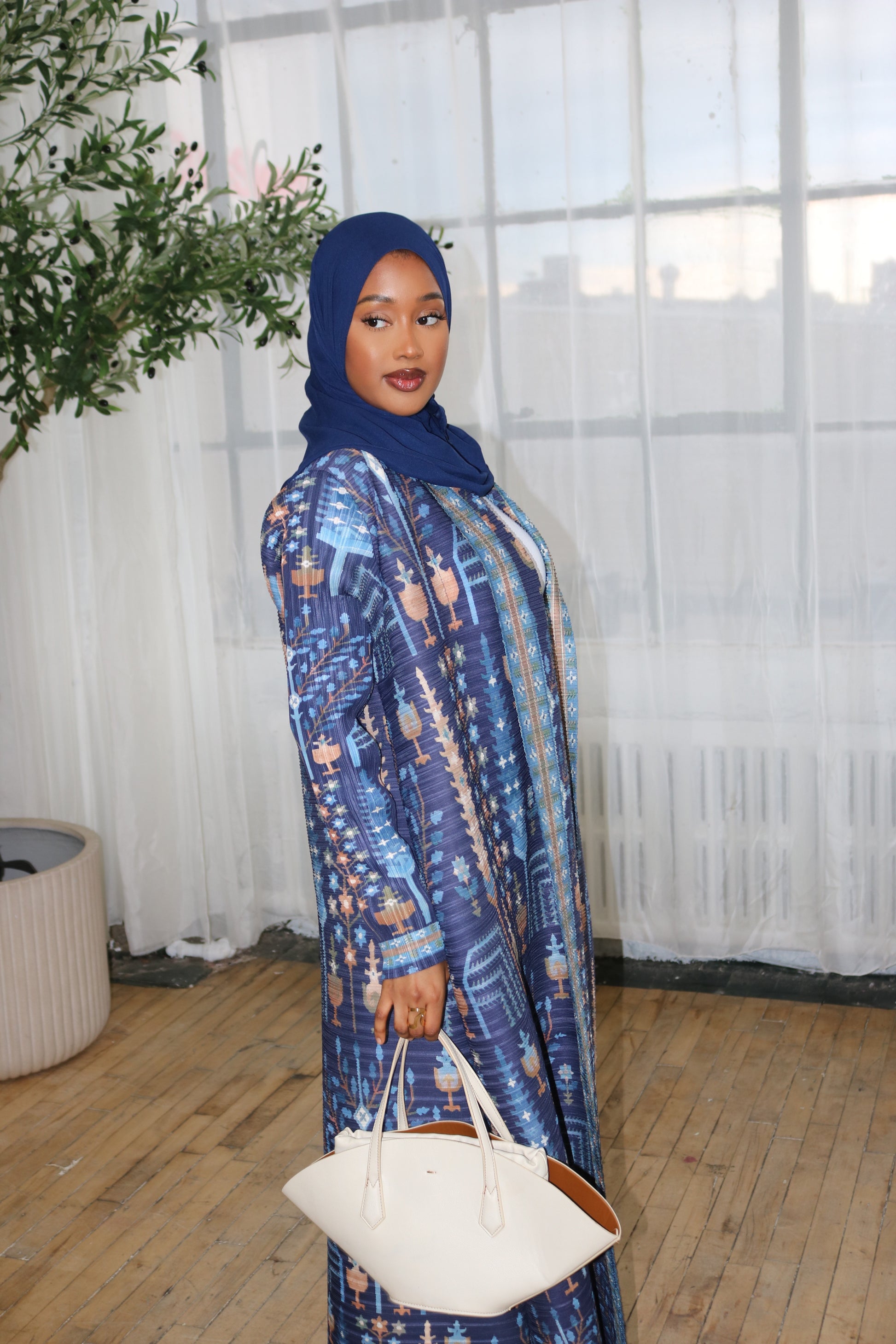 La Luxe Abaya