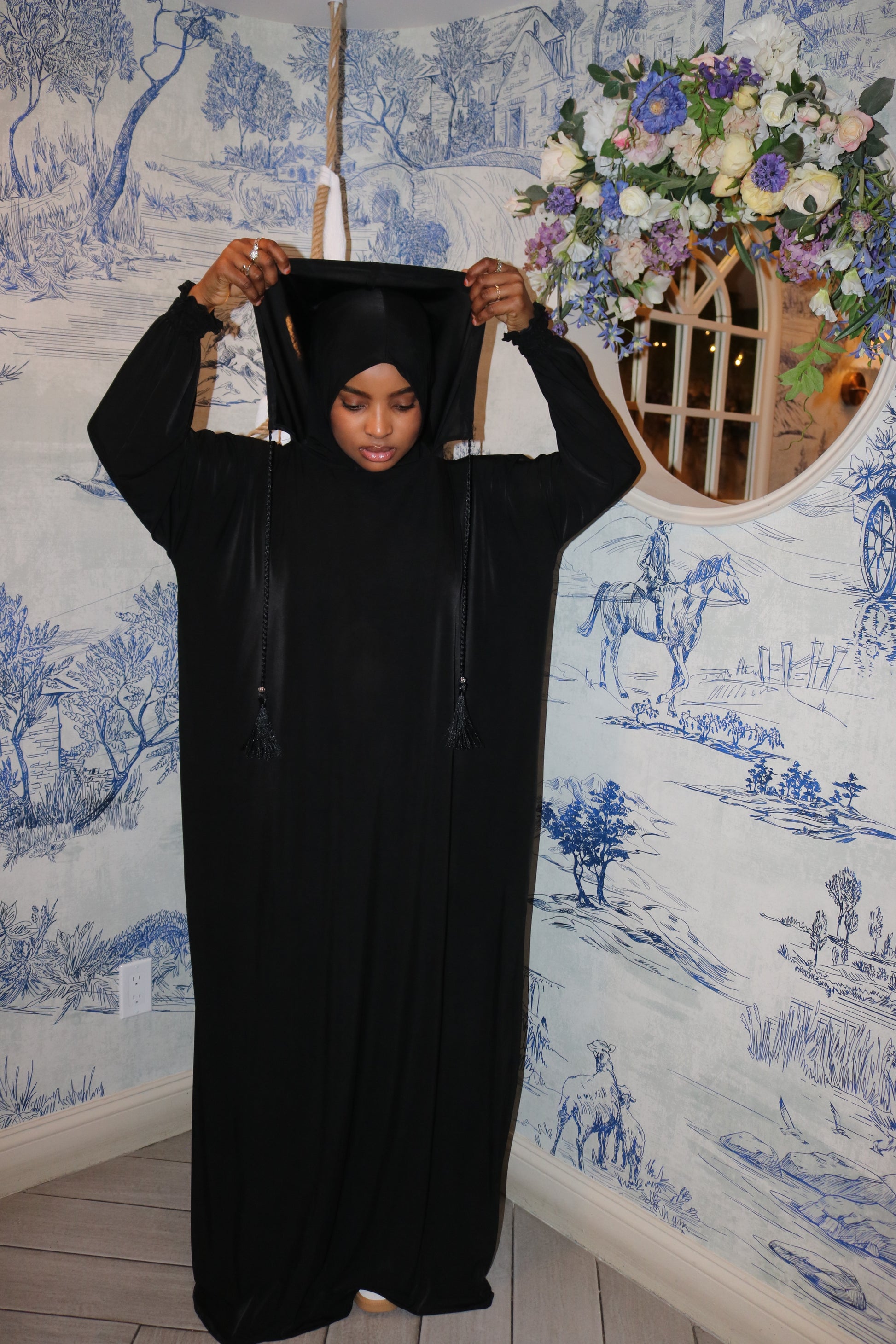 Jersey hooded abaya