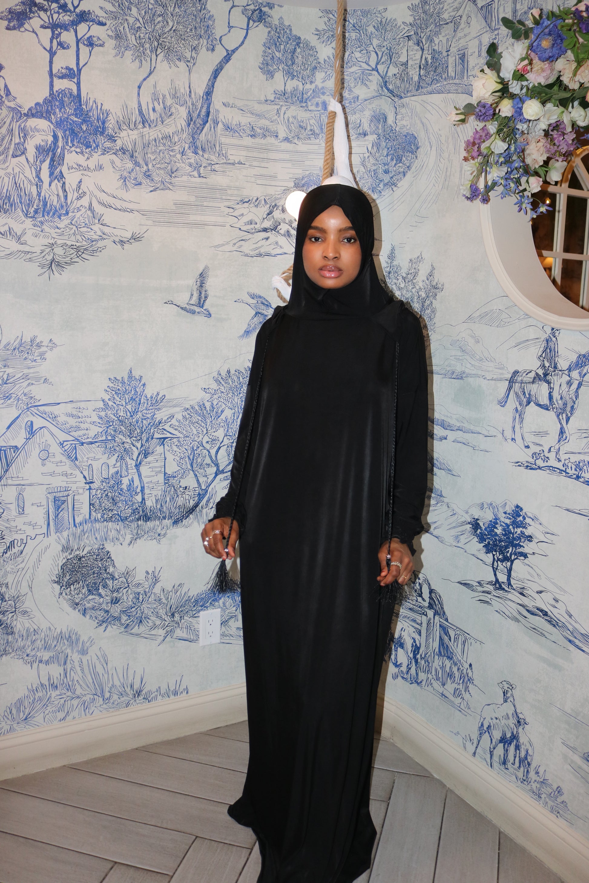 Jersey hooded abaya