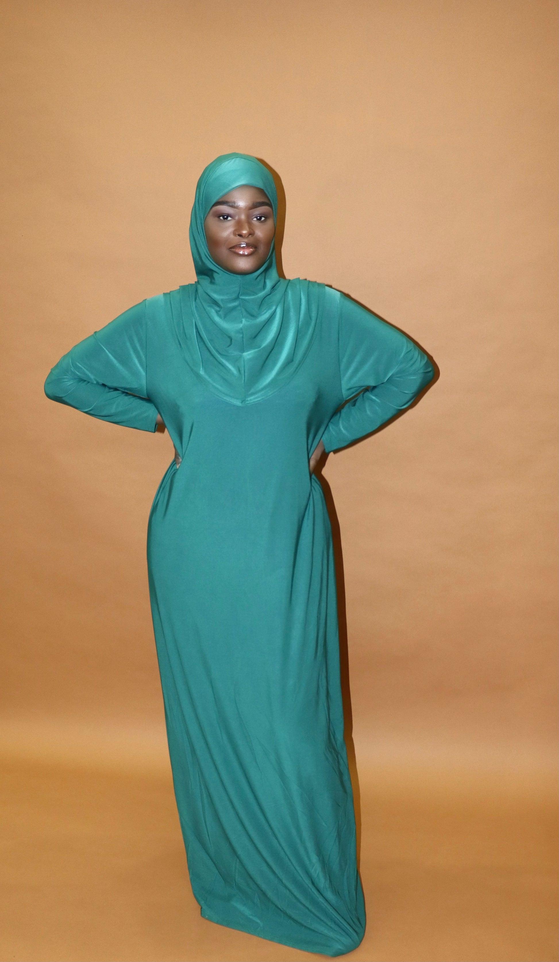 Essential prayer dress